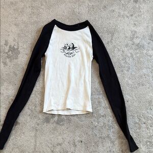 Brandy Melville Raglan Fitted Long Sleeve Tee White Black